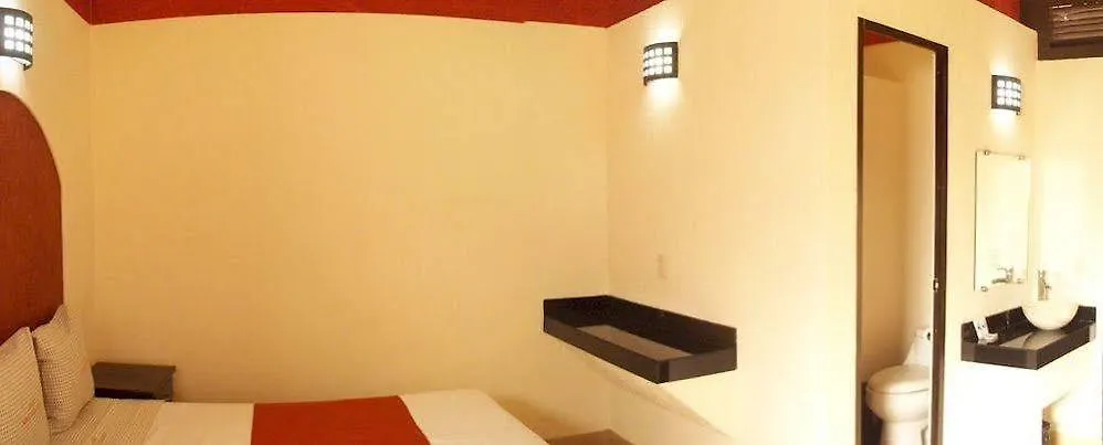 Hotel Ja Centro Guadalajara 2*,